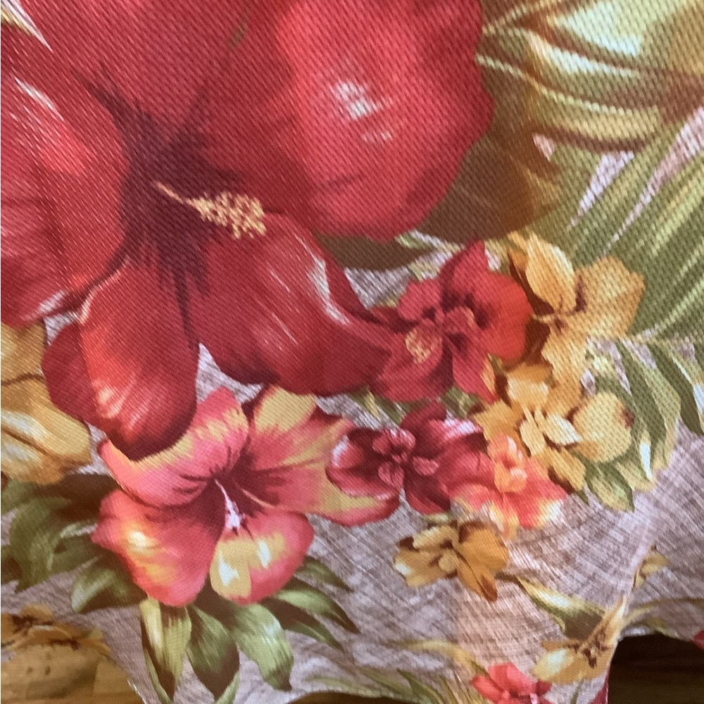 OUTSIDE ZIPPER ROUND FLORAL TABLECLOTH - Picture 5 of 5